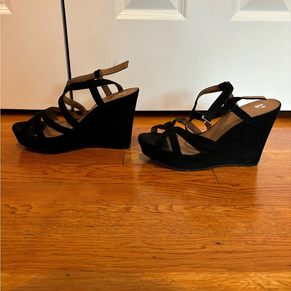 Sold. BP Black Strappy Wedges - Picture 3 of 6